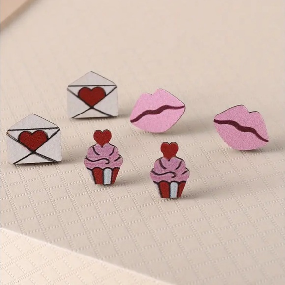 Pink Cupcake Stud Earrings - Set of 3 - Picture 3 of 4